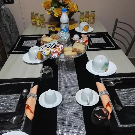 Couette-café Lilium 3*